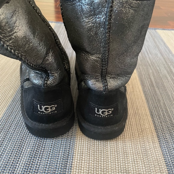 UGG Short Glitter Winter Boots Big Girls size 4 - Picture 4 of 4